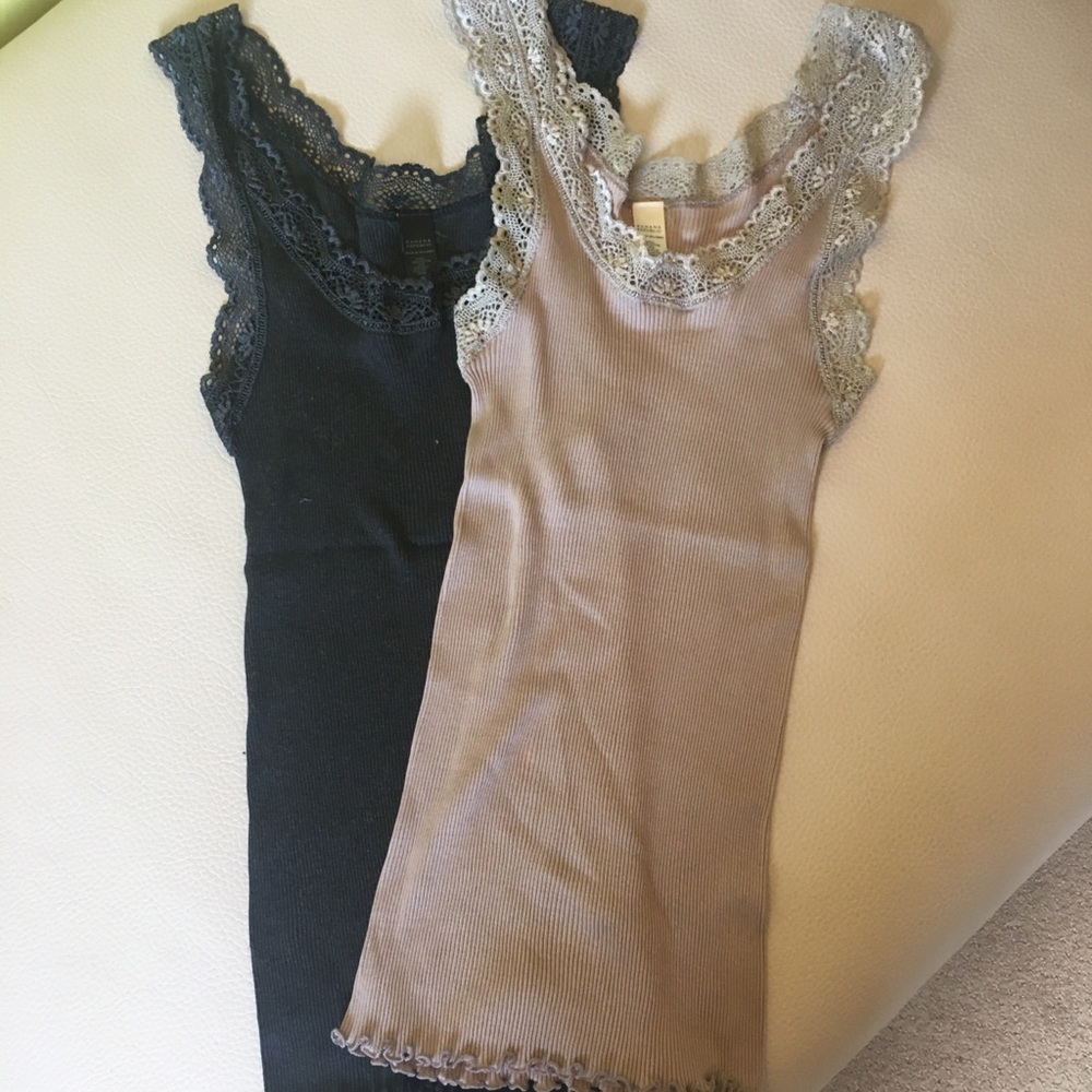 Two Banana Republic Camisoles - size S